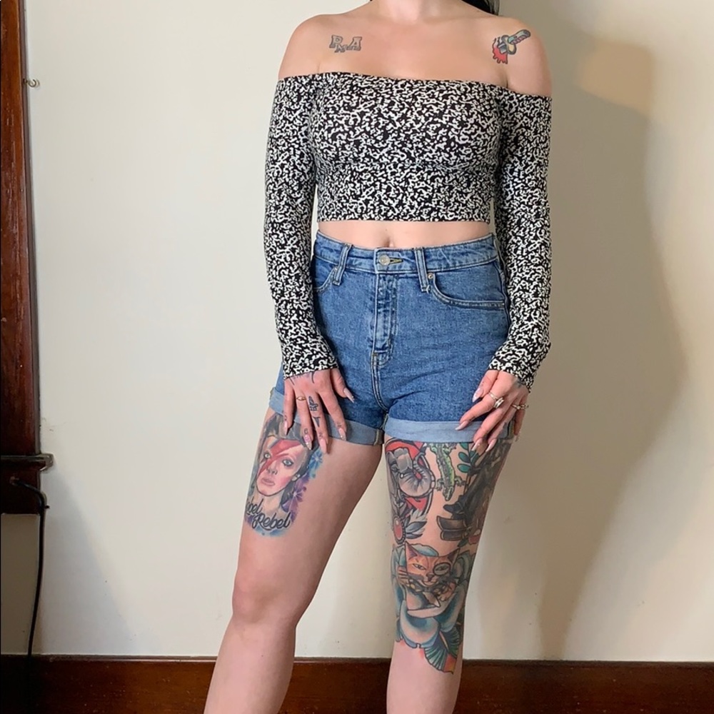 Patterned Long Sleeve Crop Top